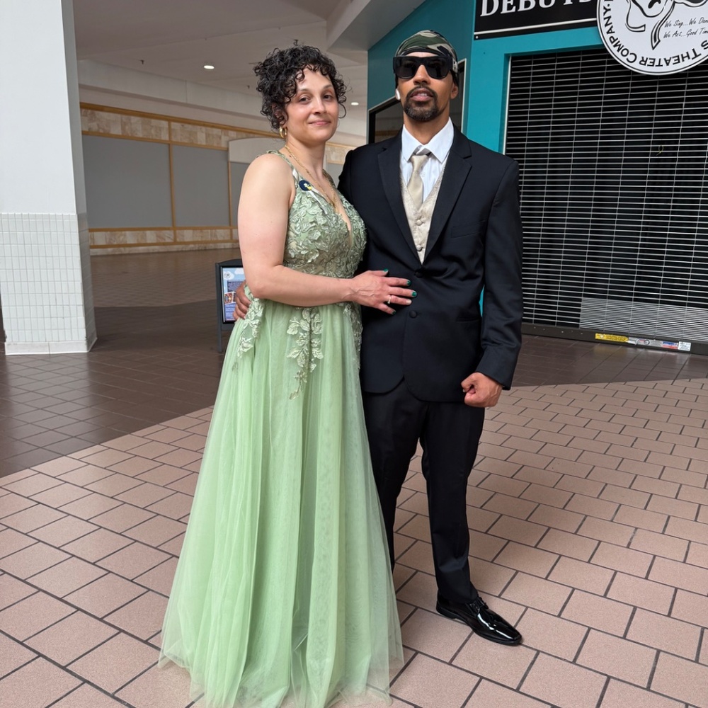 Dress - Picture 2 of 2